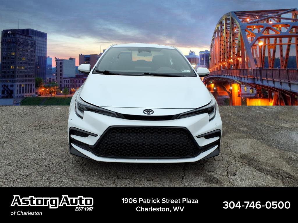 Used 2023 Toyota Corolla SE w/ Carpet Mat Package (TMS) image 8