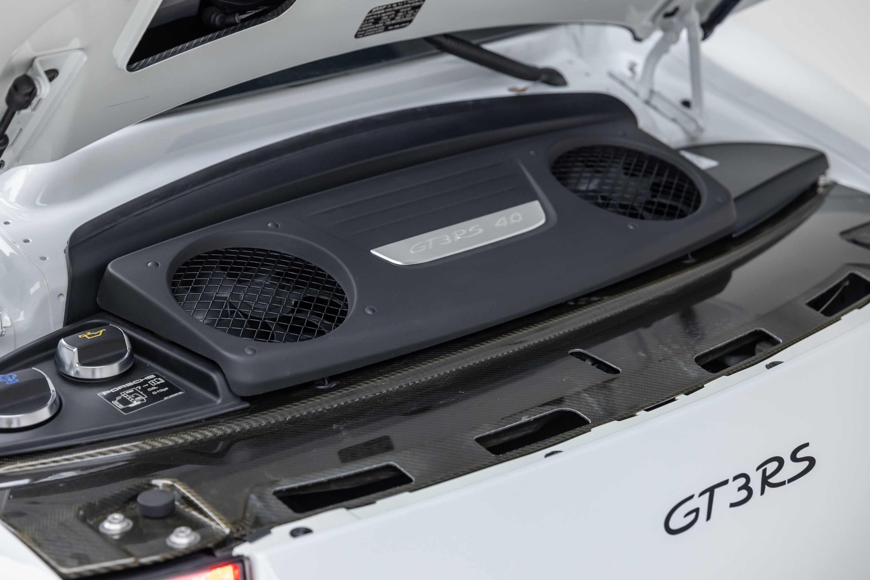 Used 2016 Porsche 911 GT3 RS image 38