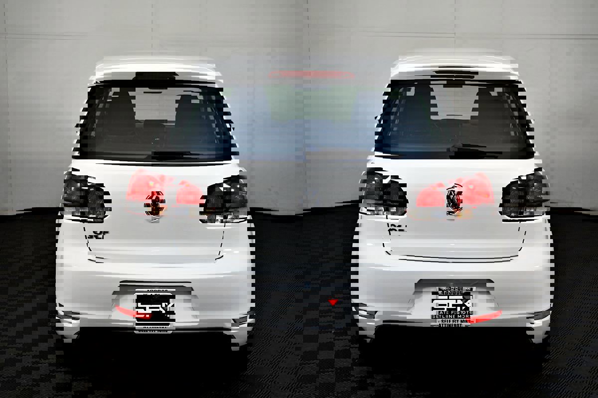 Used 2014 Volkswagen Golf 4-Door image 9