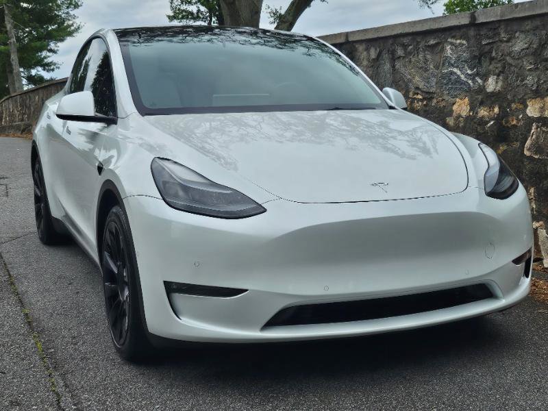 Used 2022 Tesla Model Y Long Range AWD/4WD image 11