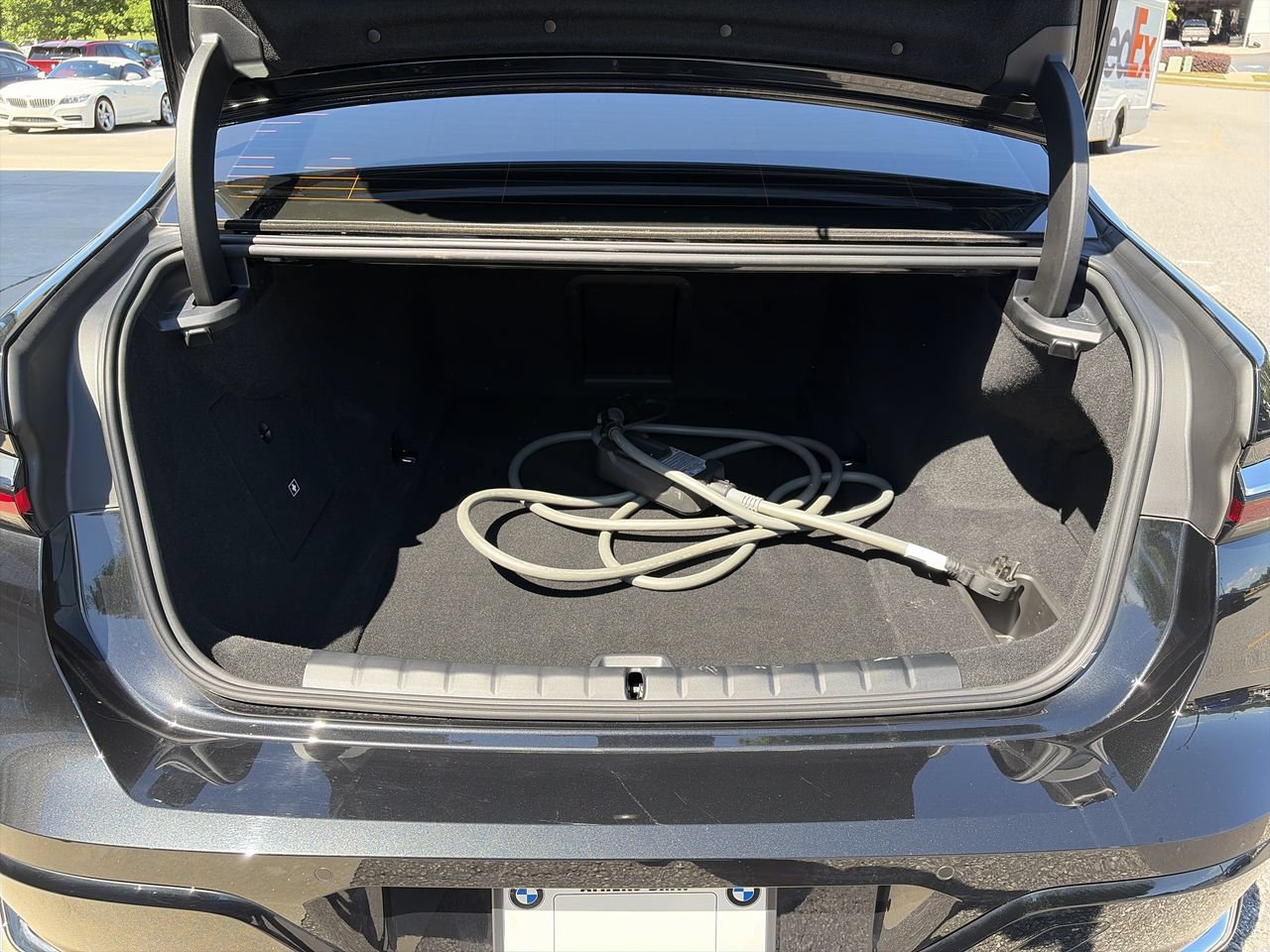 Used 2025 BMW i7 eDrive50 w/ Executive Package RWD image 37