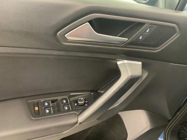 Used 2019 Volkswagen Tiguan SE image 29