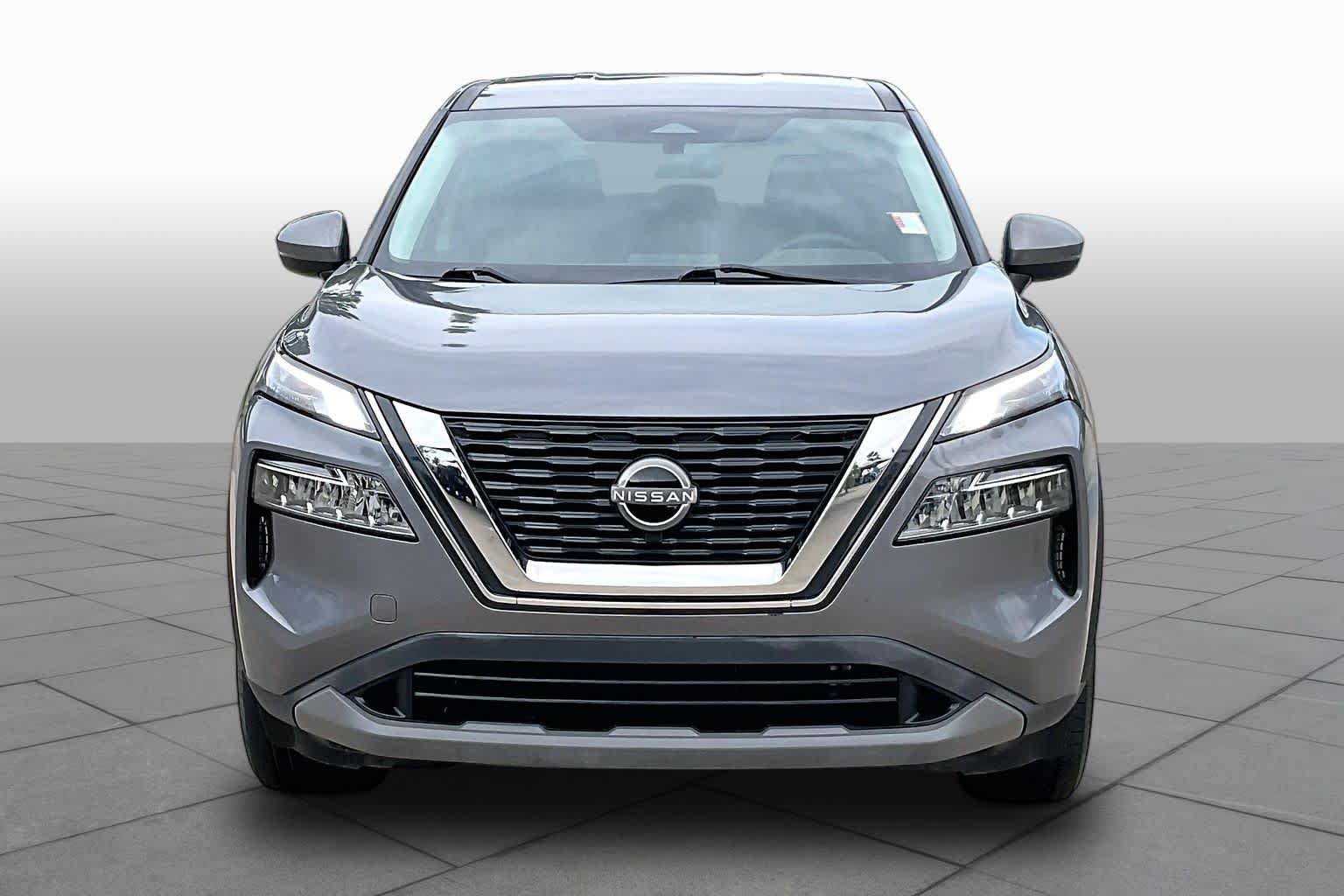 Used 2022 Nissan Rogue SV FWD image 4
