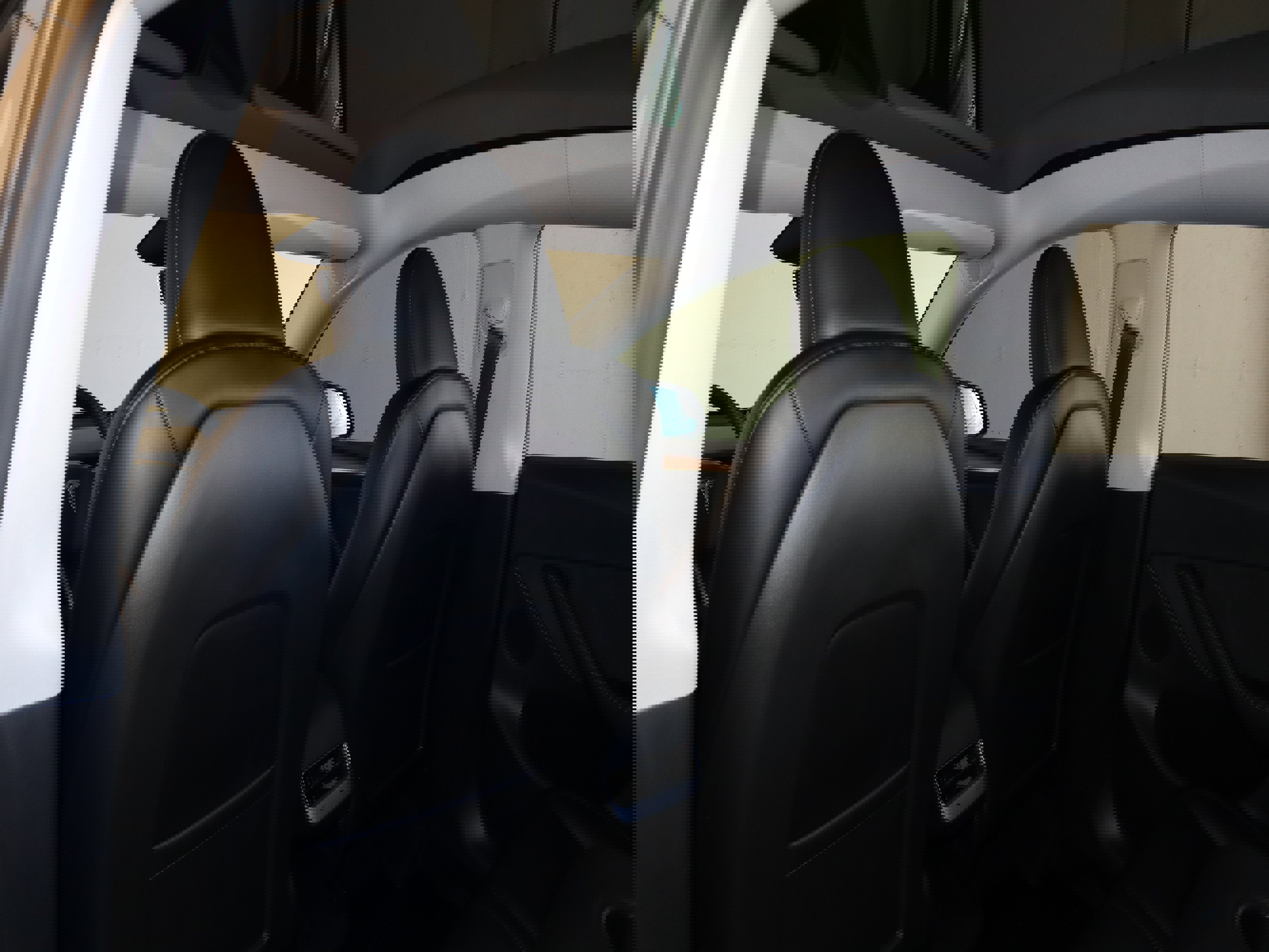 Used 2025 Tesla Model Y Performance image 33