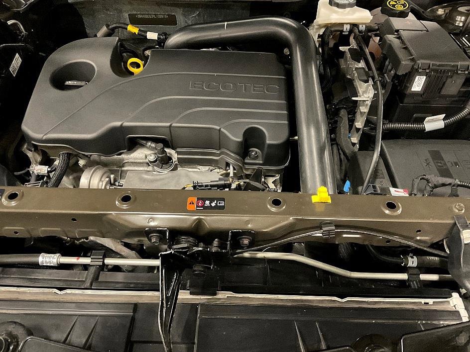 Used 2024 Chevrolet Equinox RS w/ RS Leather Package image 7