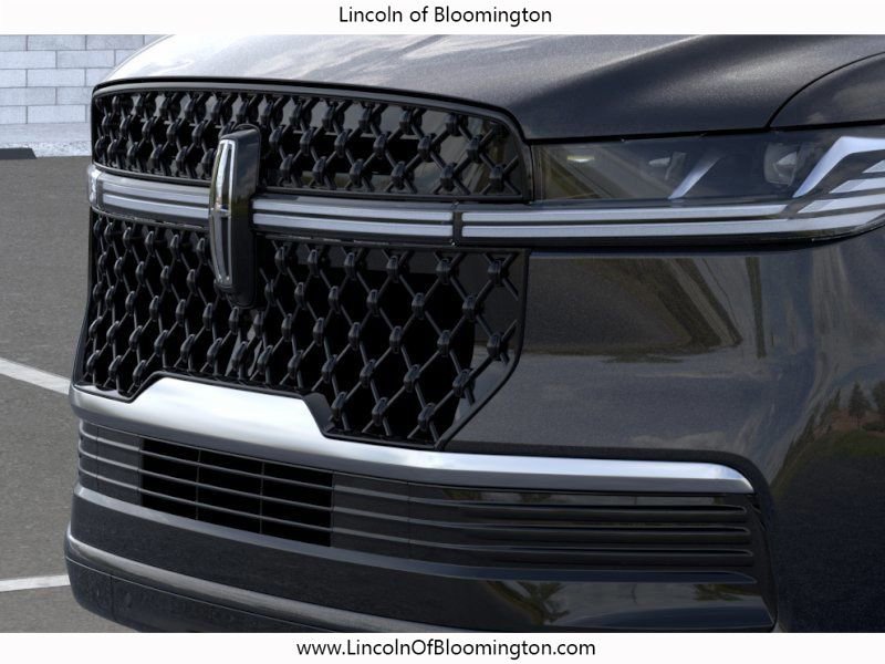 New 2026 Lincoln Navigator L Reserve AWD/4WD image 18