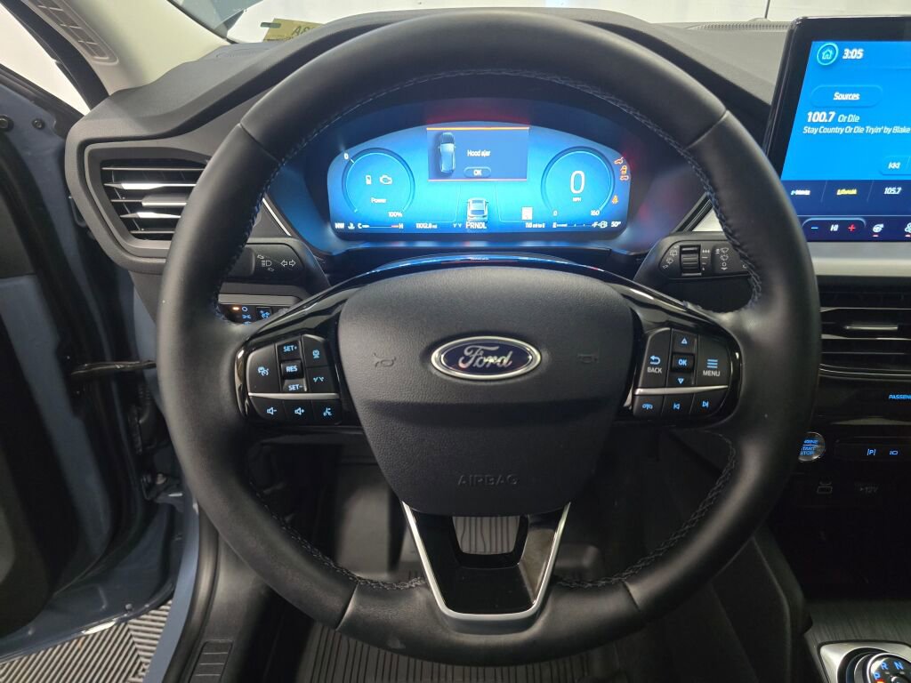 Used 2025 Ford Escape Platinum w/ Premium Technology Package image 14