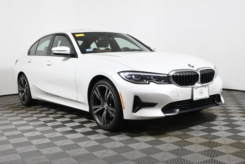Used 2022 BMW 330i xDrive Sedan w/ Premium Package AWD/4WD image 9