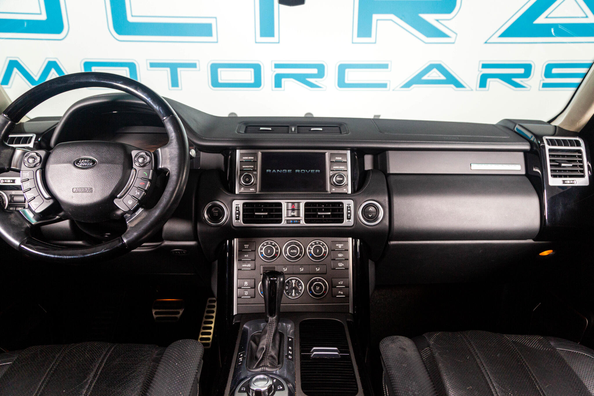 Used 2011 Land Rover Range Rover Autobiography image 33