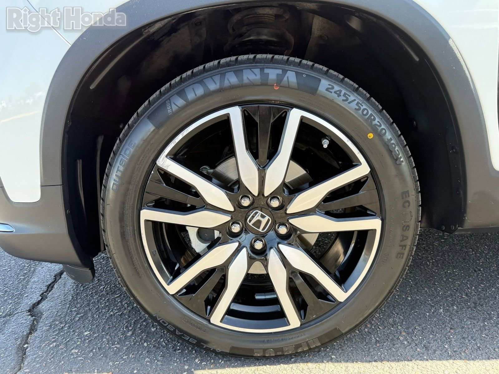 Used 2019 Honda Pilot Touring image 11