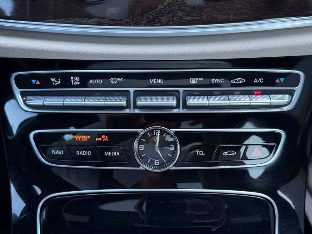 Used 2018 Mercedes-Benz E 300 image 26