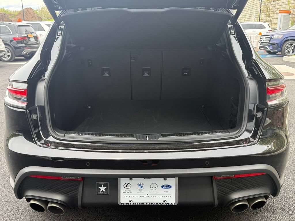 Used 2023 Porsche Macan S AWD/4WD image 32