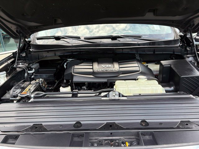 Used 2018 Nissan Titan SV AWD/4WD image 38