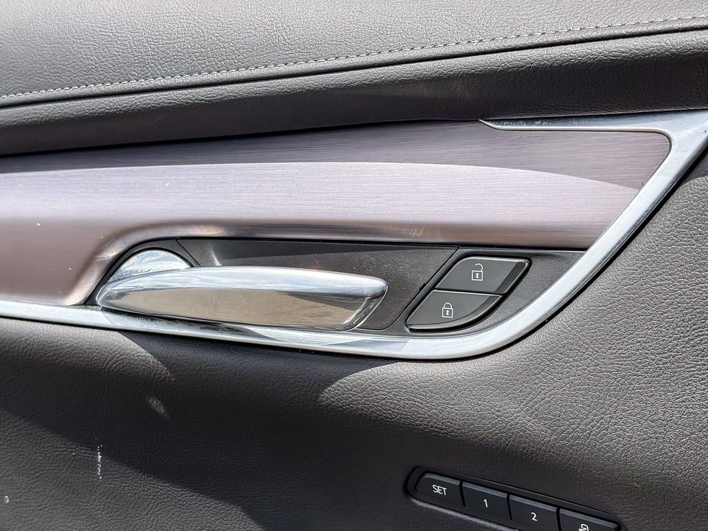 Used 2023 Cadillac XT6 Luxury FWD image 42