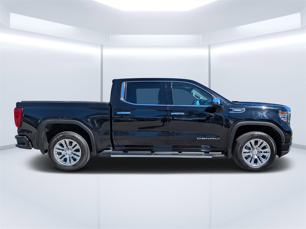 Used 2022 GMC Sierra 1500 Denali image 2