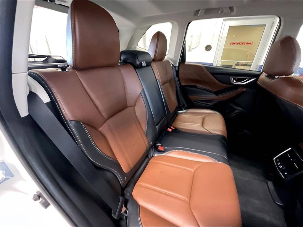 Used 2024 Subaru Forester Touring AWD/4WD image 16