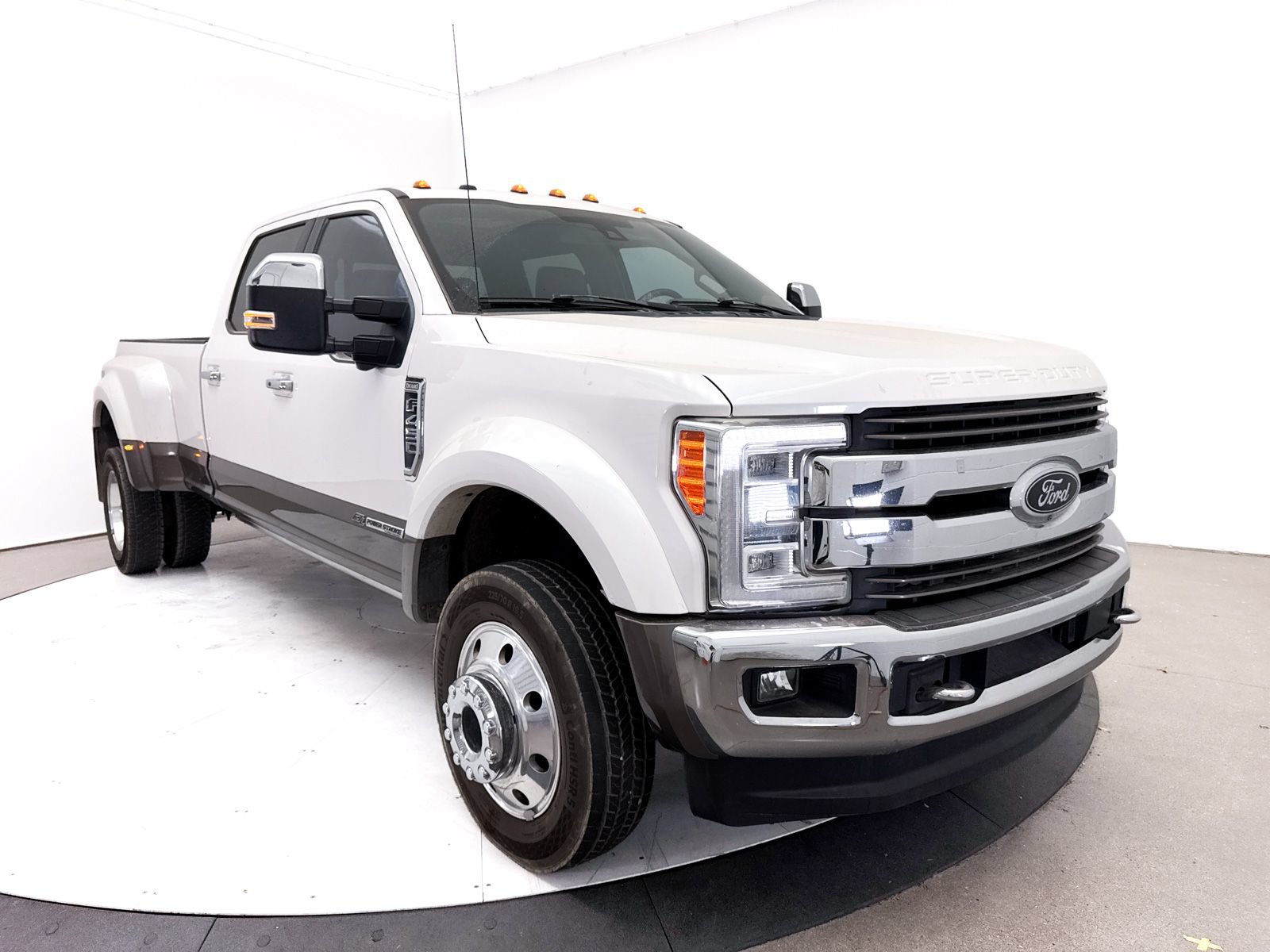 Used 2018 Ford F450 King Ranch w/ King Ranch Ultimate Package AWD/4WD image 1