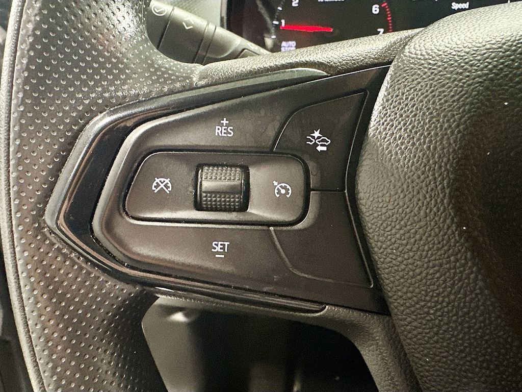 Used 2024 Chevrolet Trax LS image 32