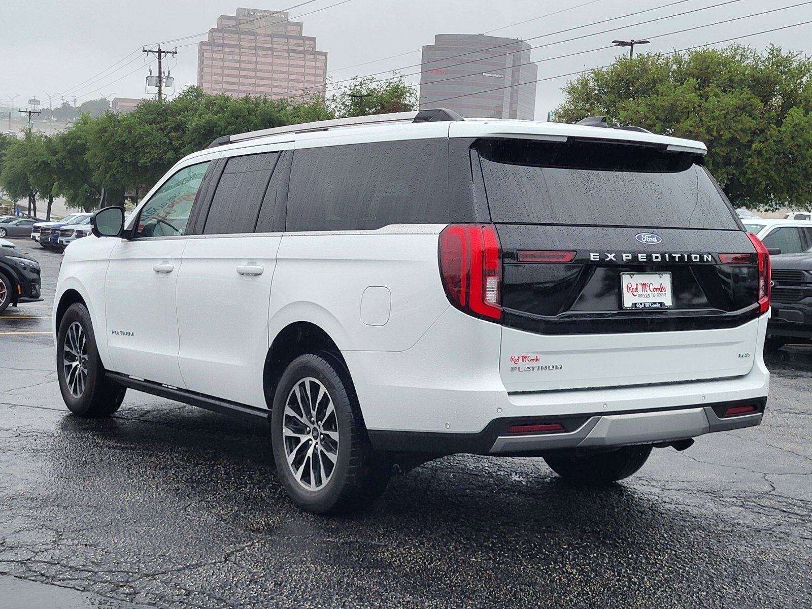 Certified 2025 Ford Expedition Max Platinum AWD/4WD image 4