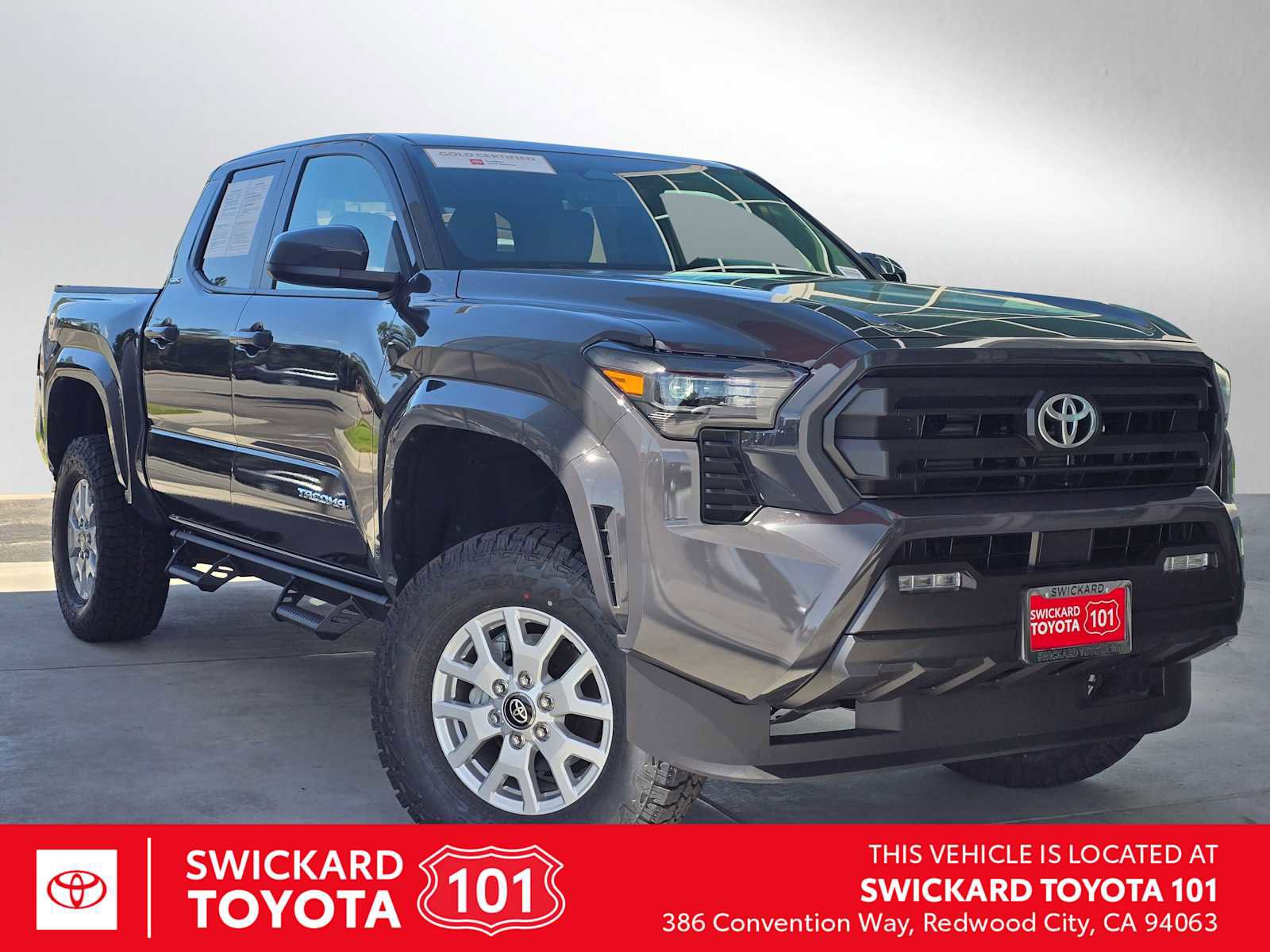 Used 2025 Toyota Tacoma SR5 AWD/4WD image 1