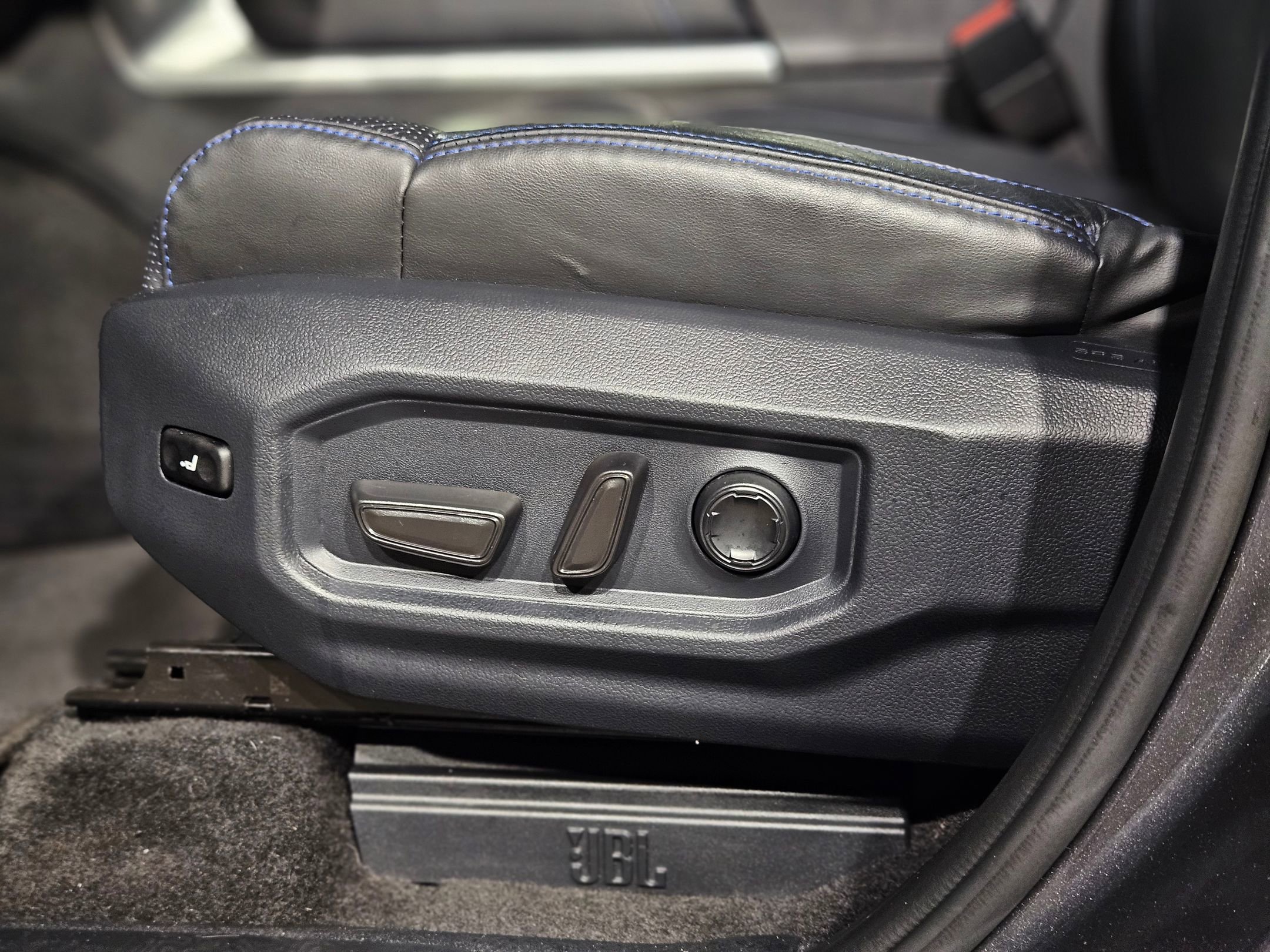 Used 2022 Toyota Tundra Platinum image 23