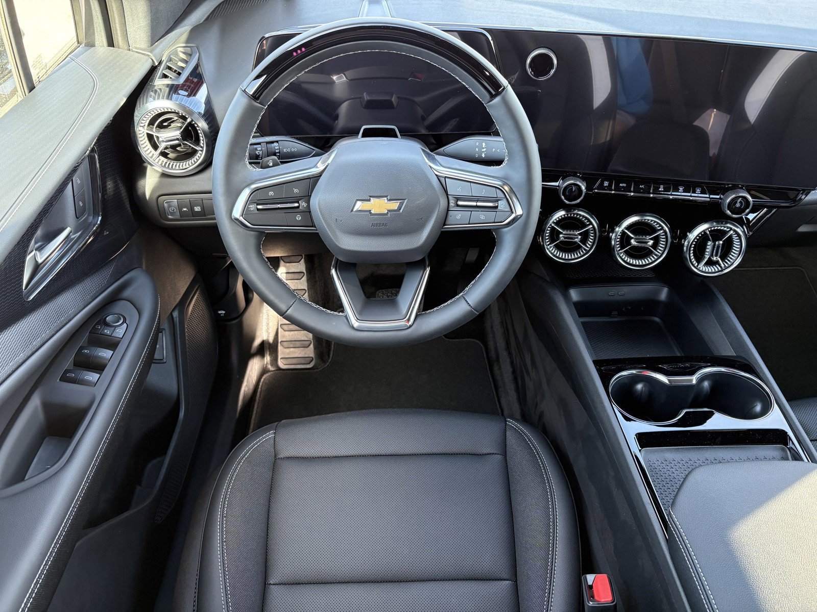 New 2026 Chevrolet Blazer EV LT w/ Super Cruise Package FWD image 13