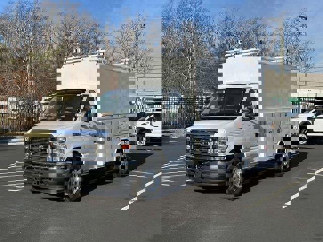 New 2025 Ford E-350 and Econoline 350 Super Duty w/ Power Equipment Group image 5