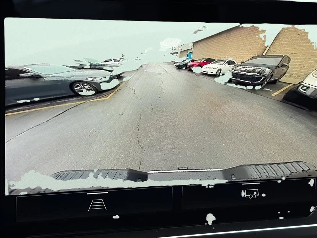 Used 2024 Chevrolet Silverado 2500 LT image 27