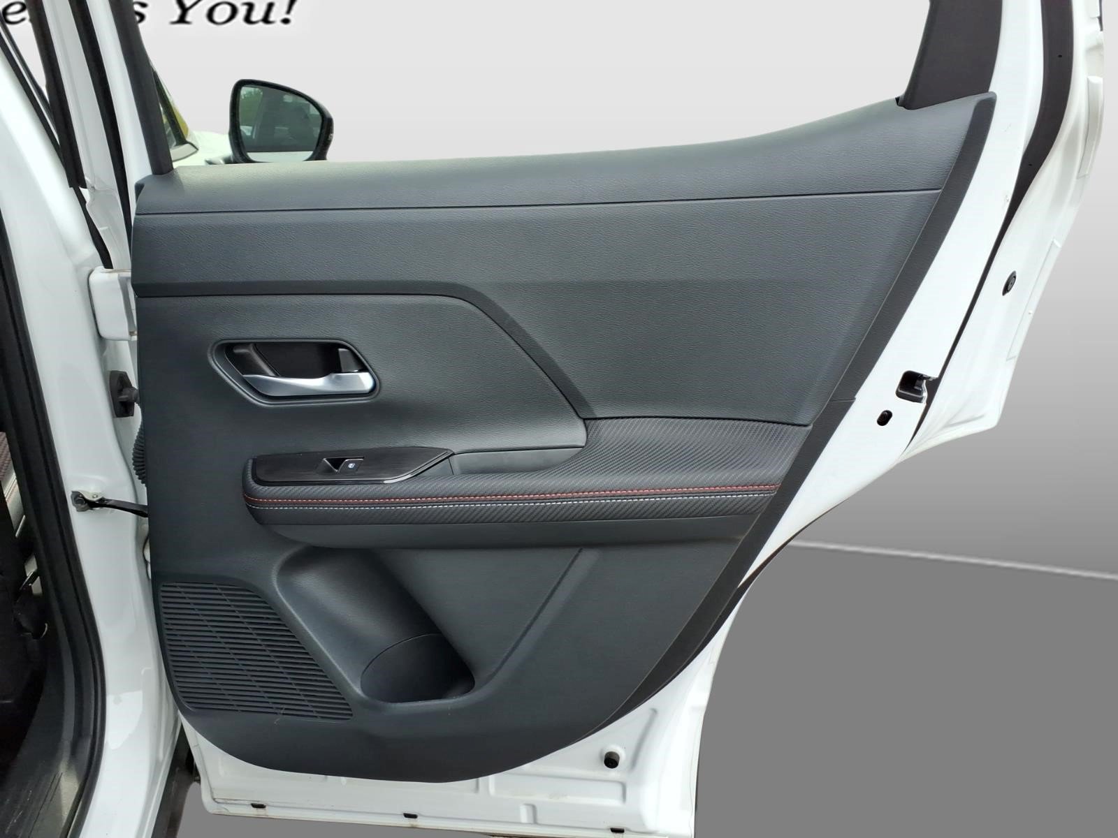 Certified 2025 Nissan Kicks SR AWD/4WD image 26