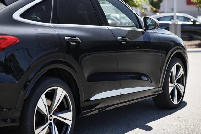 New 2026 Audi SQ5 Prestige AWD/4WD image 8