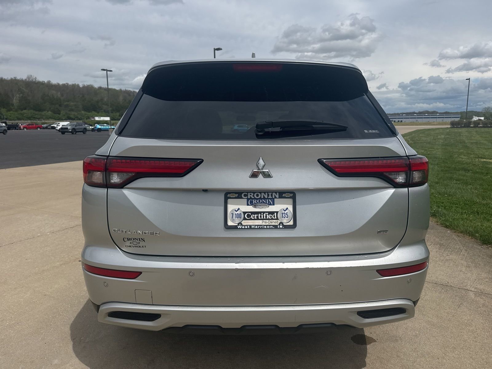 Used 2024 Mitsubishi Outlander SE AWD/4WD image 6