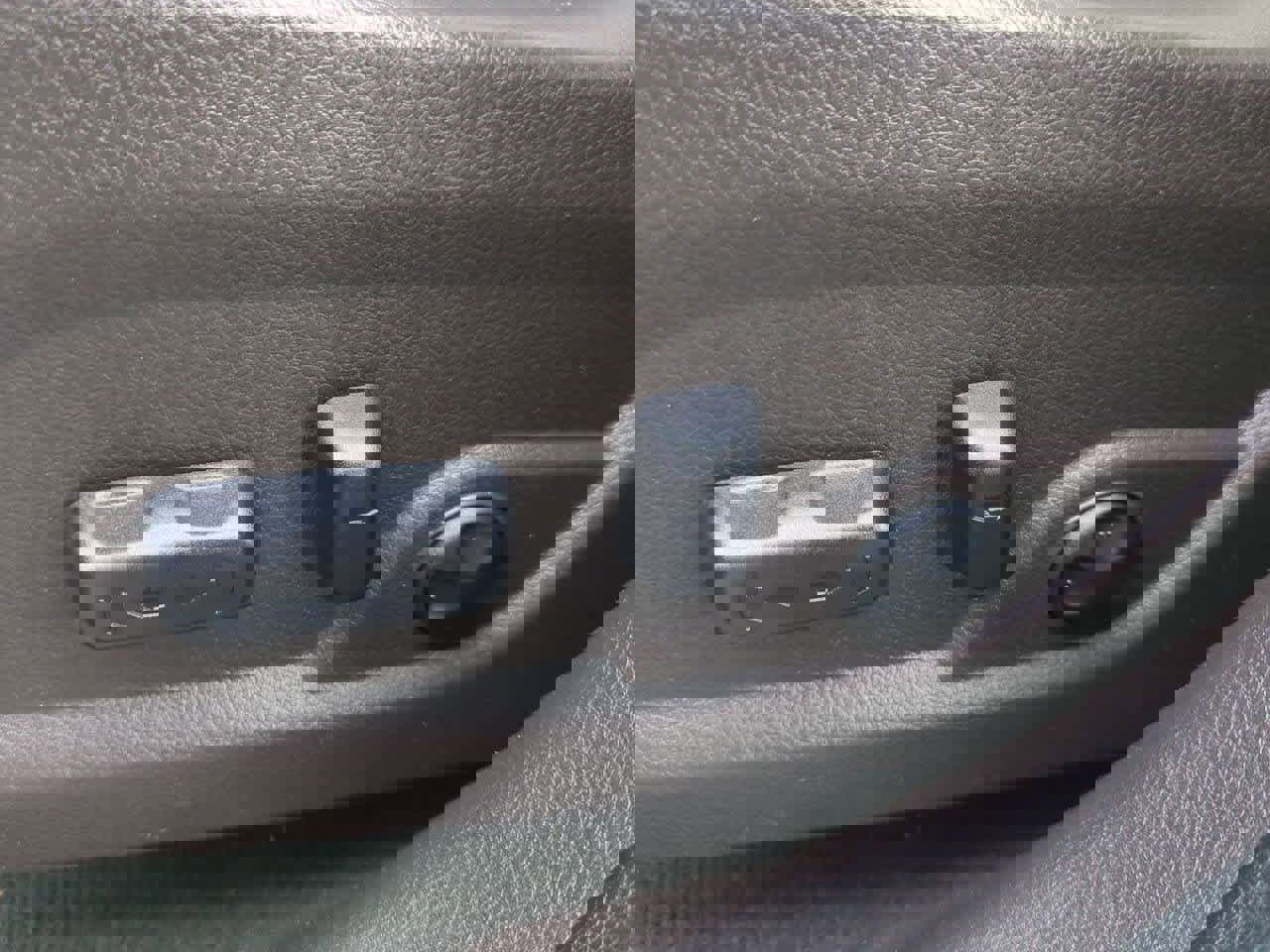 Used 2014 Hyundai Santa Fe Sport 2.0T image 16