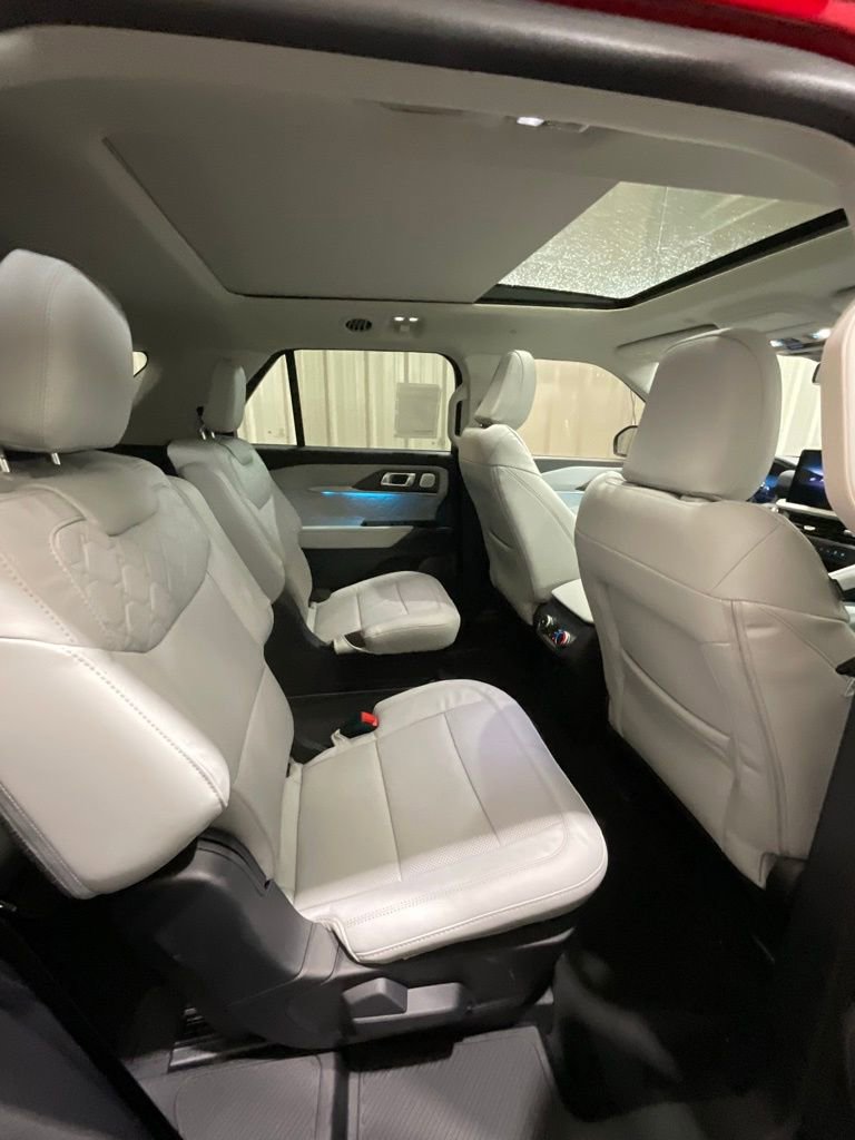 New 2026 Ford Explorer Platinum w/ LUX Leather Package image 14