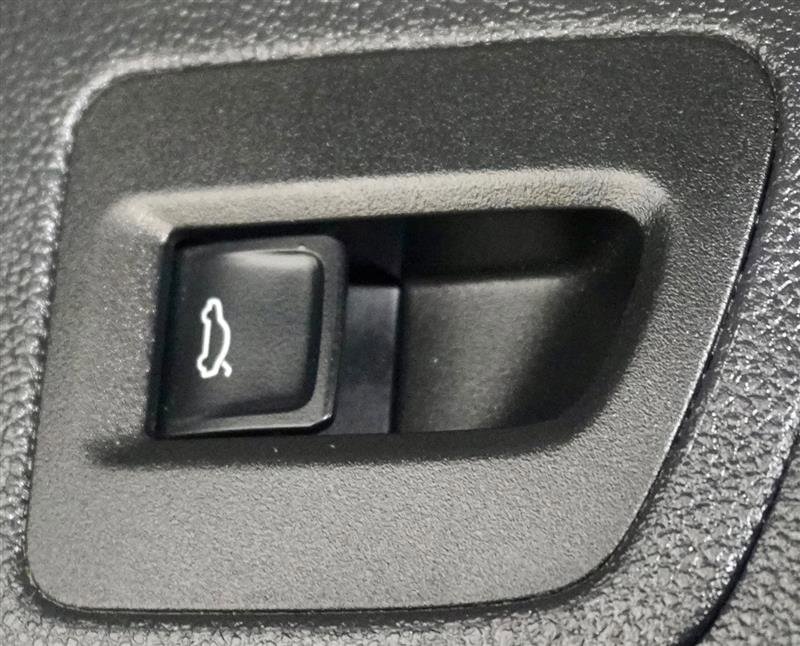 Used 2018 Volkswagen Atlas SE AWD/4WD image 34