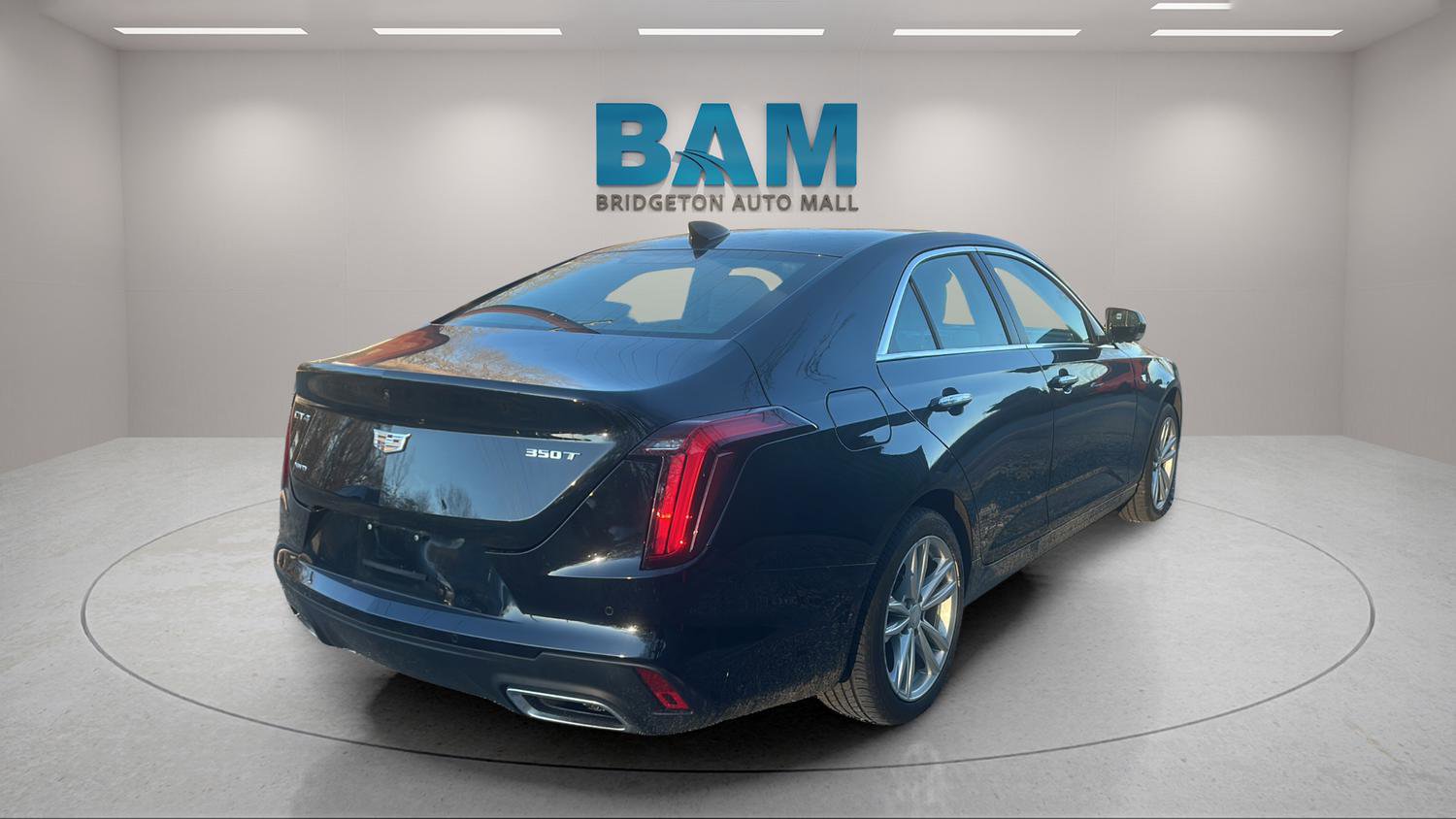 Certified 2023 Cadillac CT4 Luxury w/ Sun And Sound Package image 7