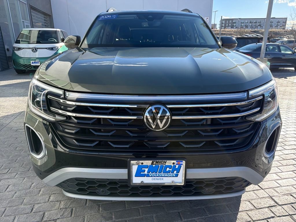 Certified 2024 Volkswagen Atlas Peak Edition SEL image 10
