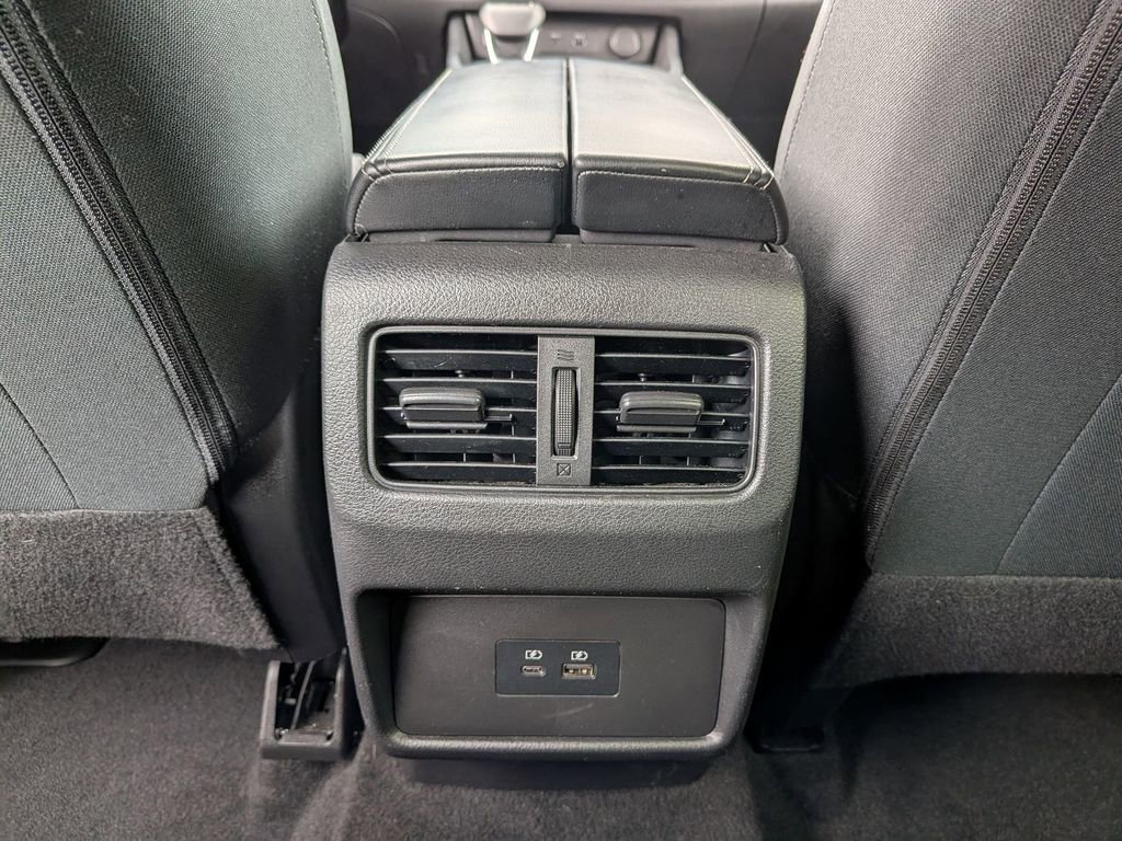 Used 2023 Nissan Rogue SV AWD/4WD image 36
