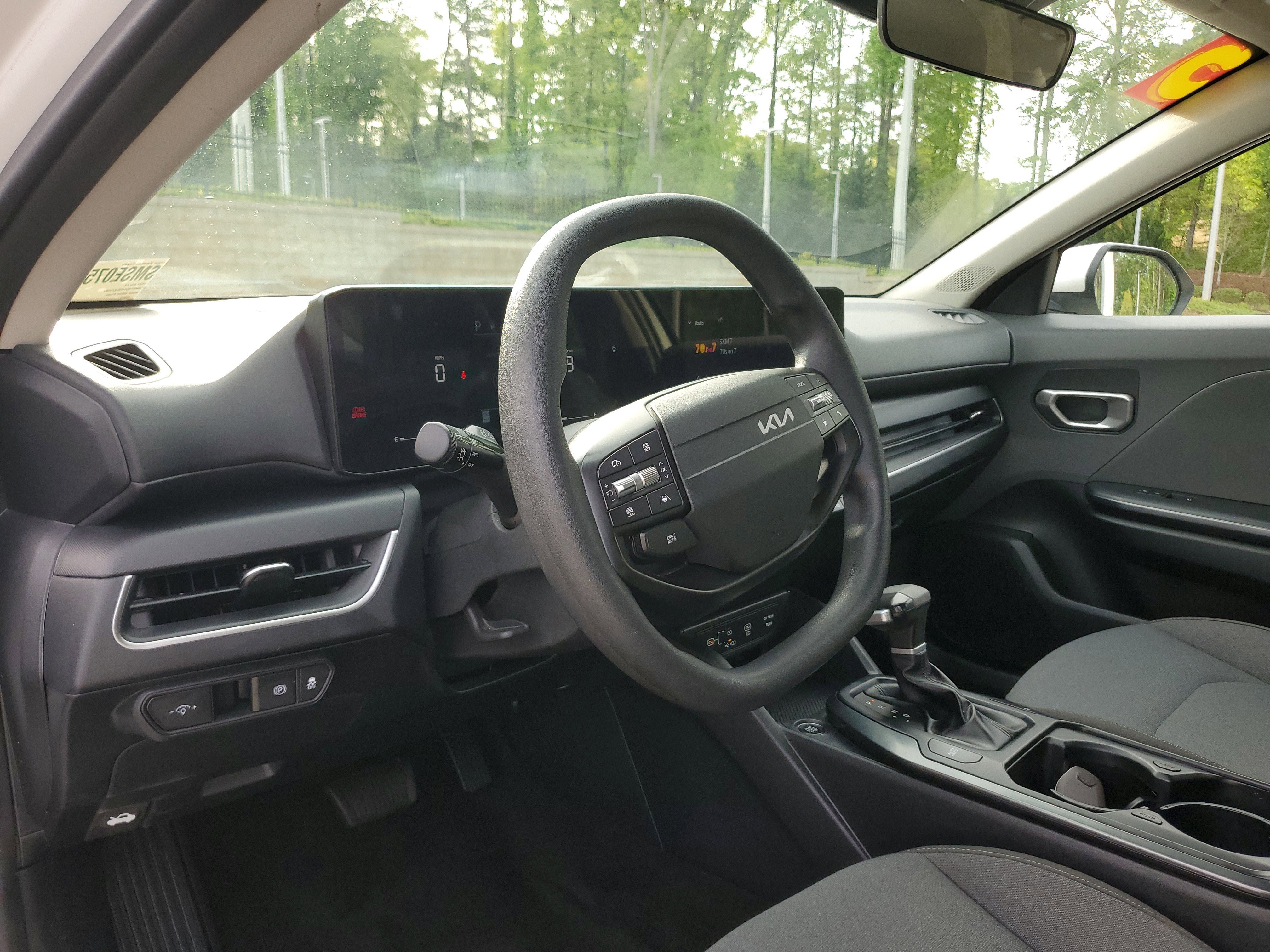 Used 2025 Kia K4 LXS FWD image 14