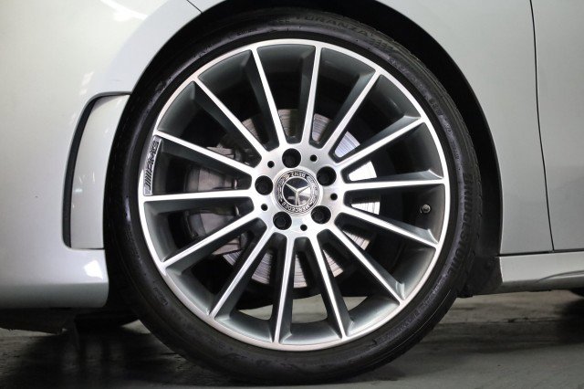 Used 2022 Mercedes-Benz A 220 w/ AMG Line image 3