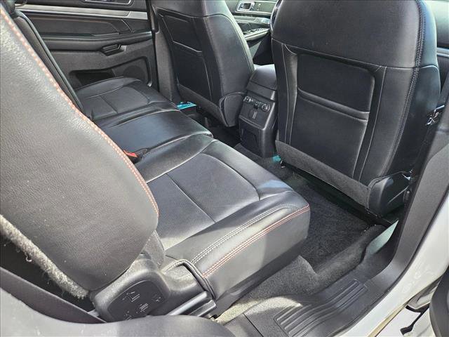 Used 2016 Ford Explorer Sport image 18