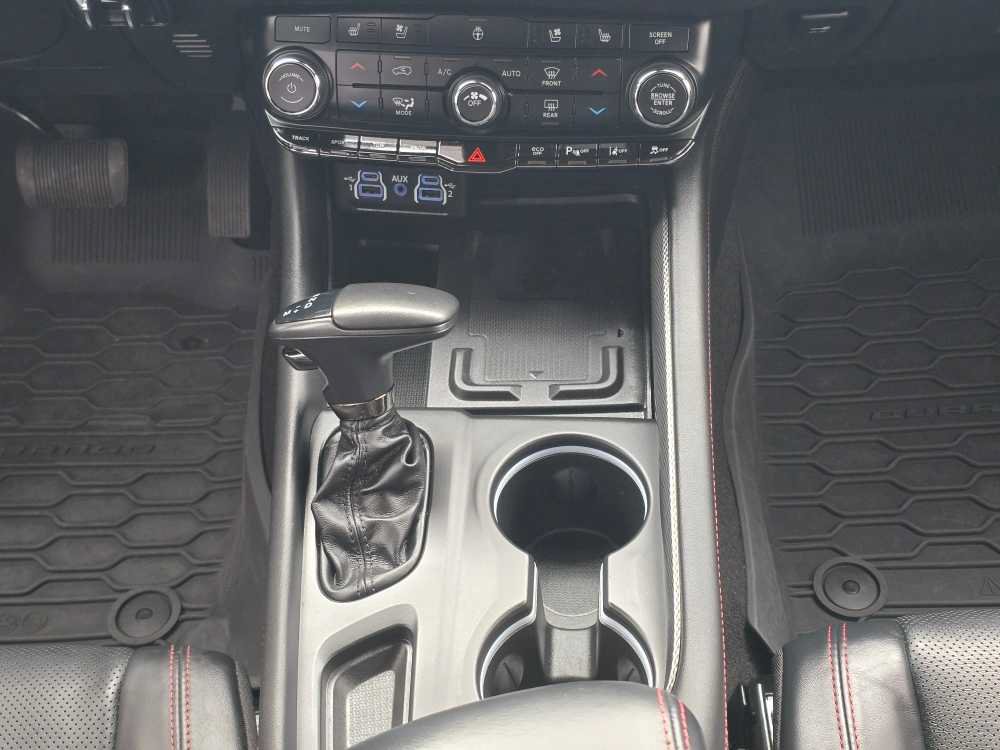Used 2022 Dodge Durango R/T w/ Tow 'N Go Package AWD/4WD image 13