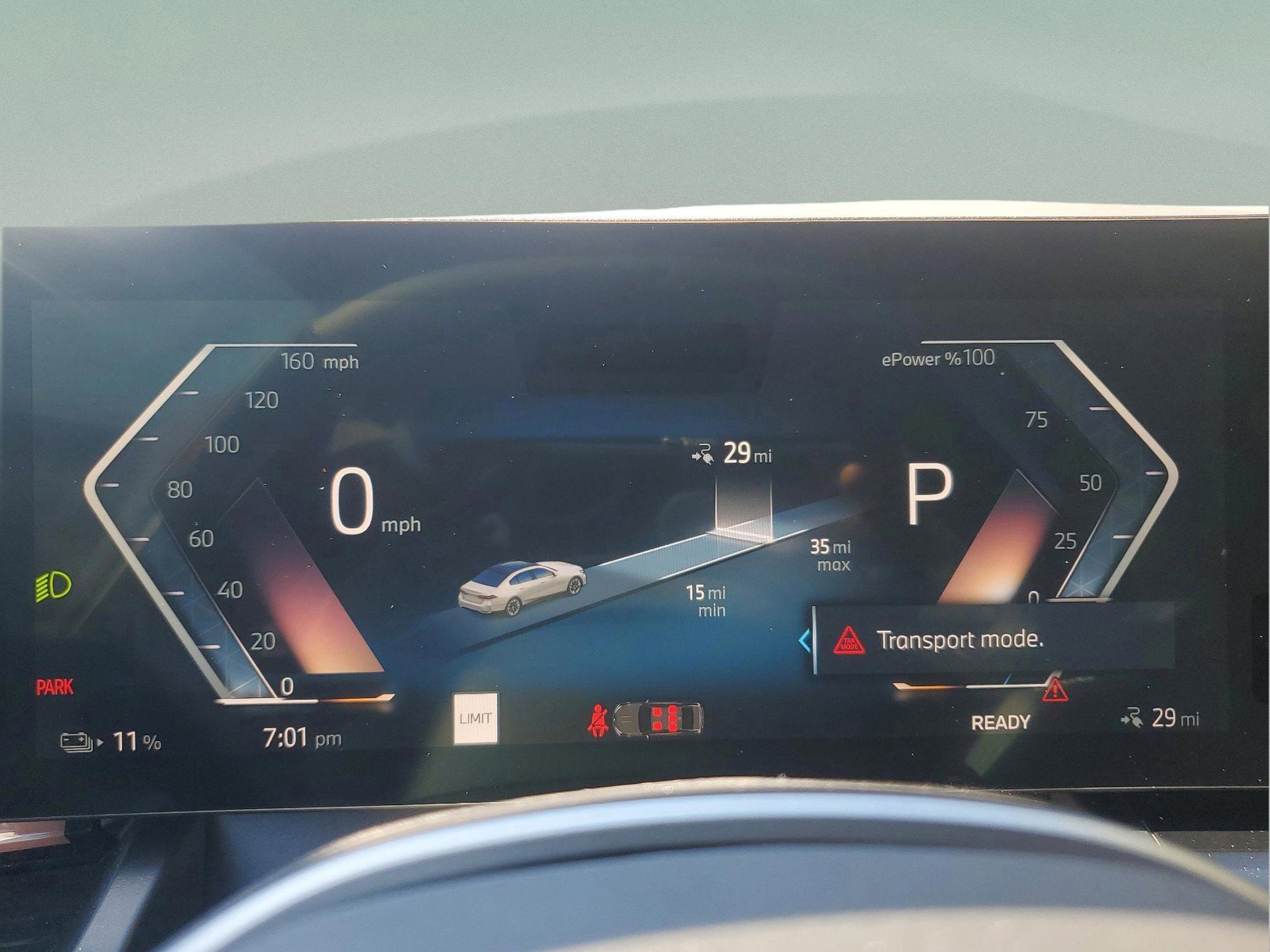 Used 2025 BMW i5 eDrive40i w/ Premium Package RWD image 22