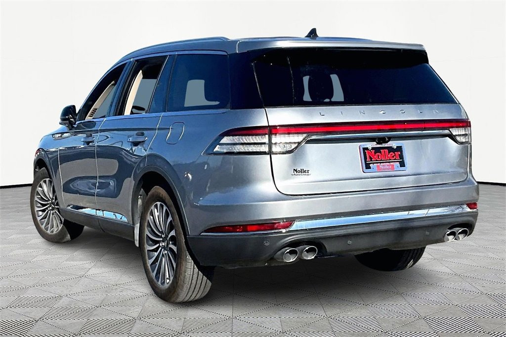 Used 2023 Lincoln Aviator Reserve image 11