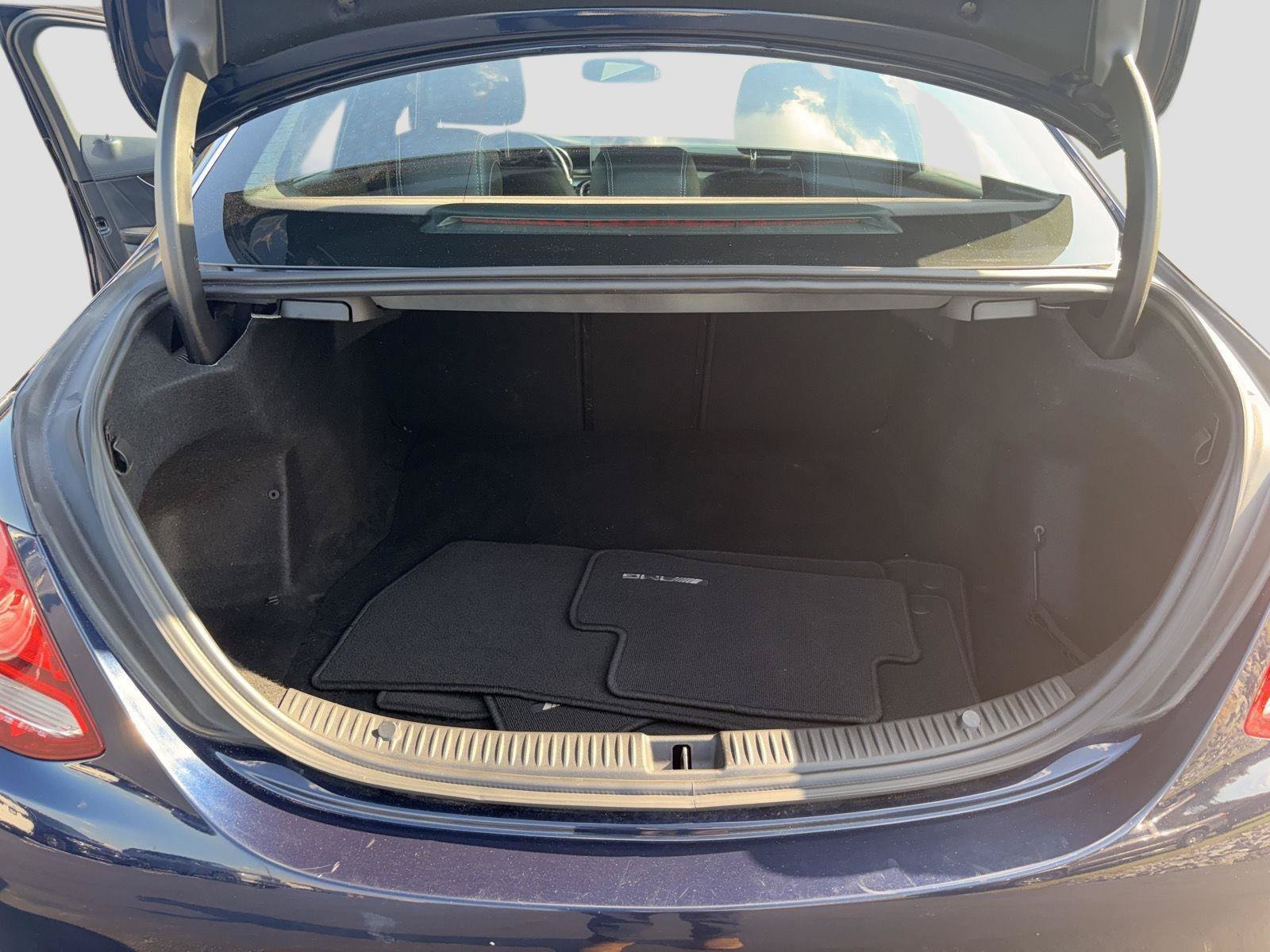 Used 2015 Mercedes-Benz C 300 Sedan image 18