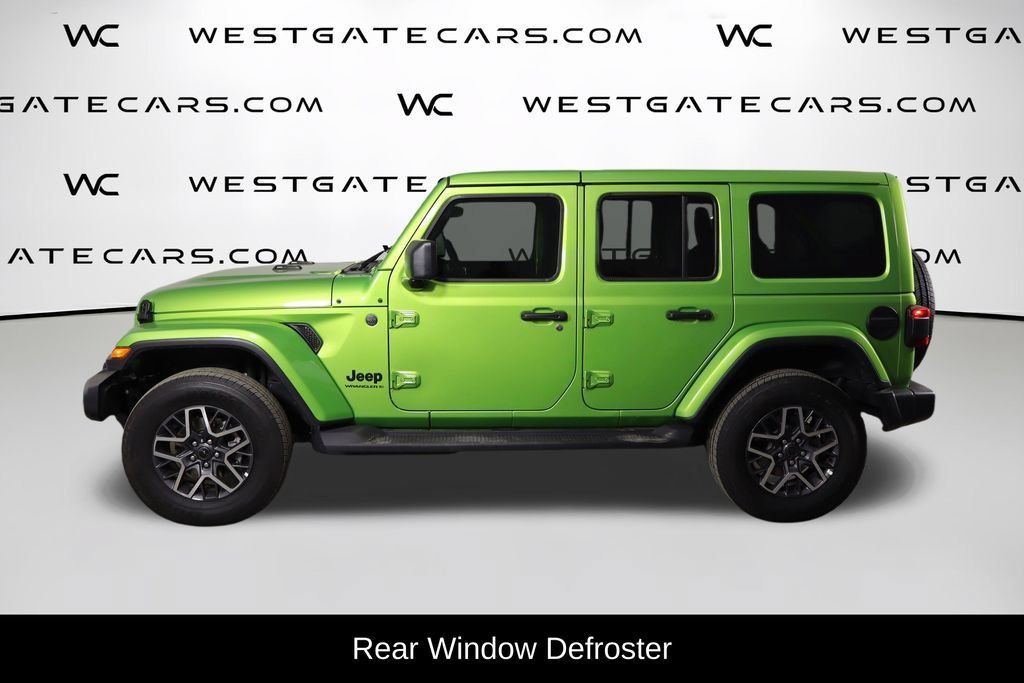 Used 2026 Jeep Wrangler Unlimited Sahara AWD/4WD image 5