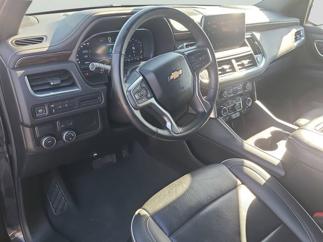 Used 2024 Chevrolet Suburban Premier RWD image 20