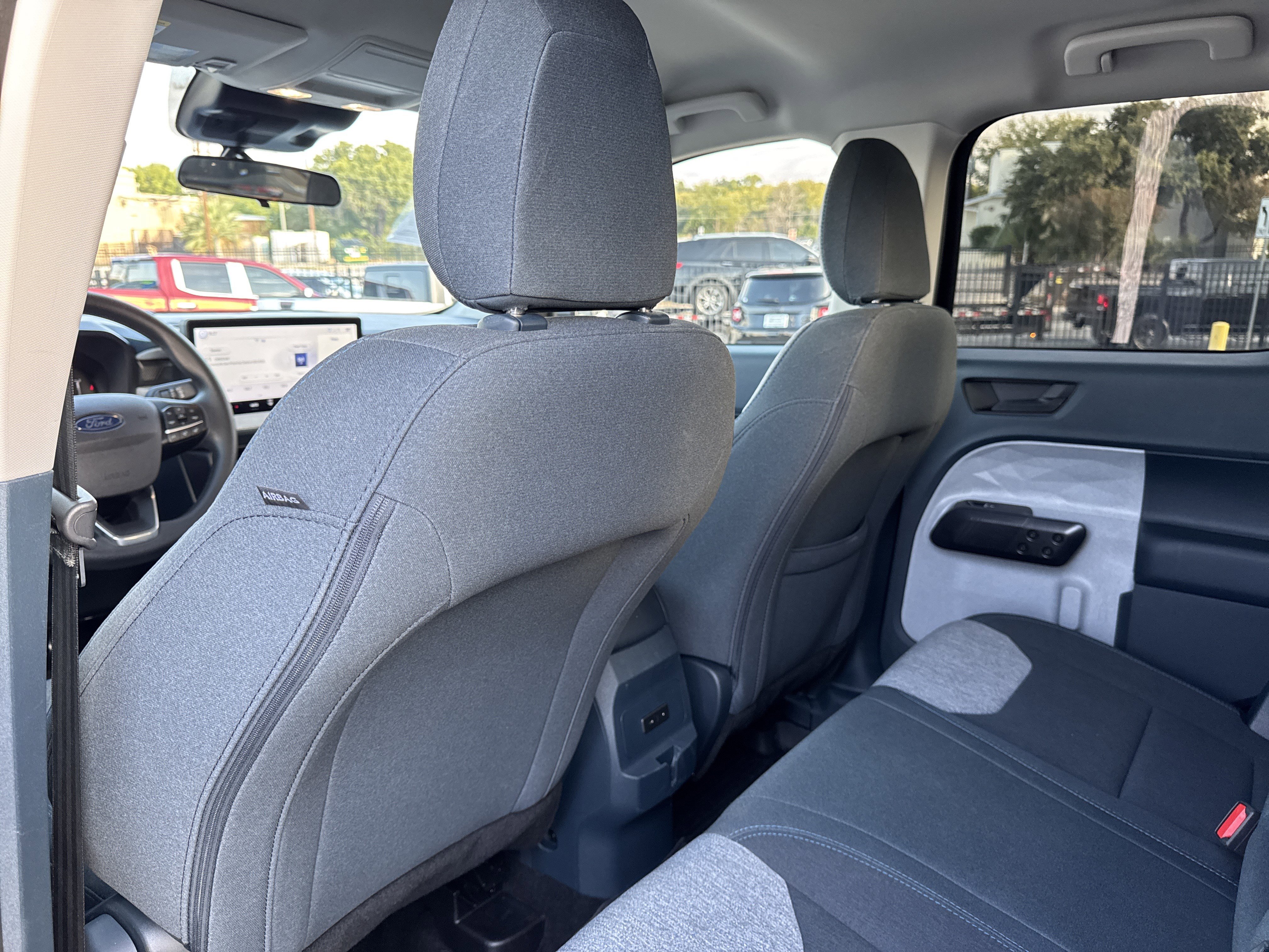 Used 2025 Ford Maverick XLT w/ Equipment Group 302A image 26