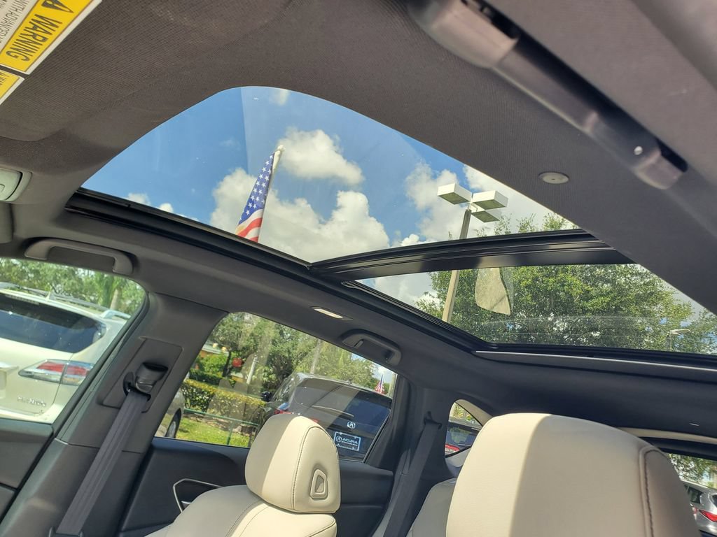 Used 2026 Acura RDX SH-AWD image 18