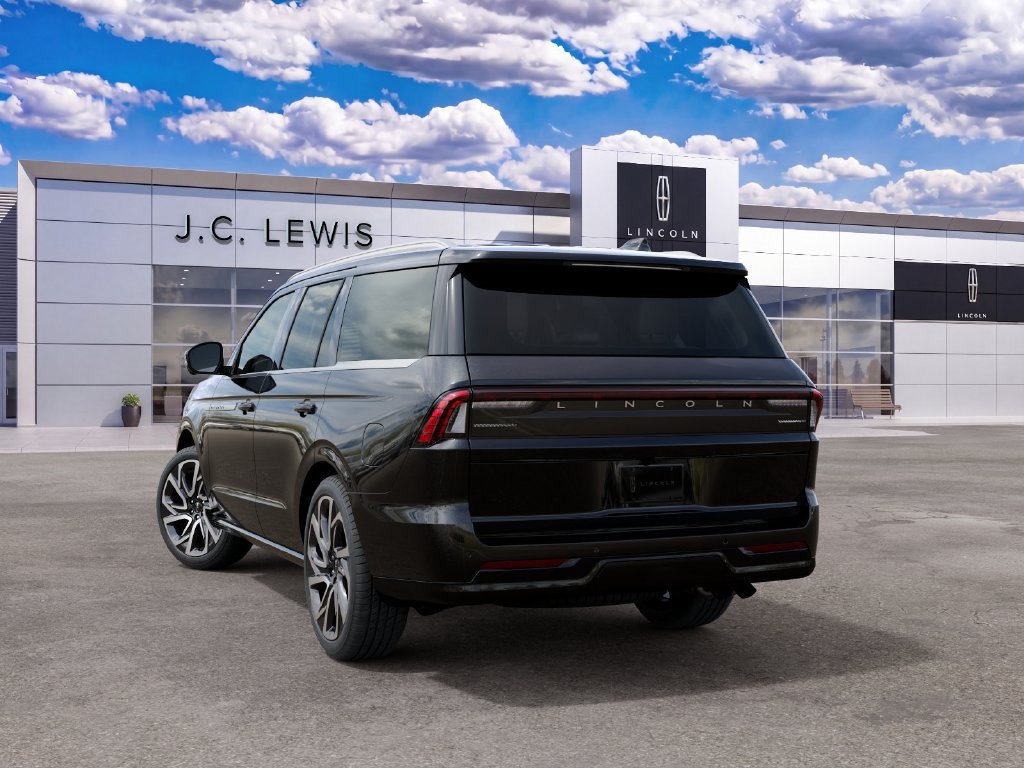 New 2027 Lincoln Navigator Reserve AWD/4WD image 4