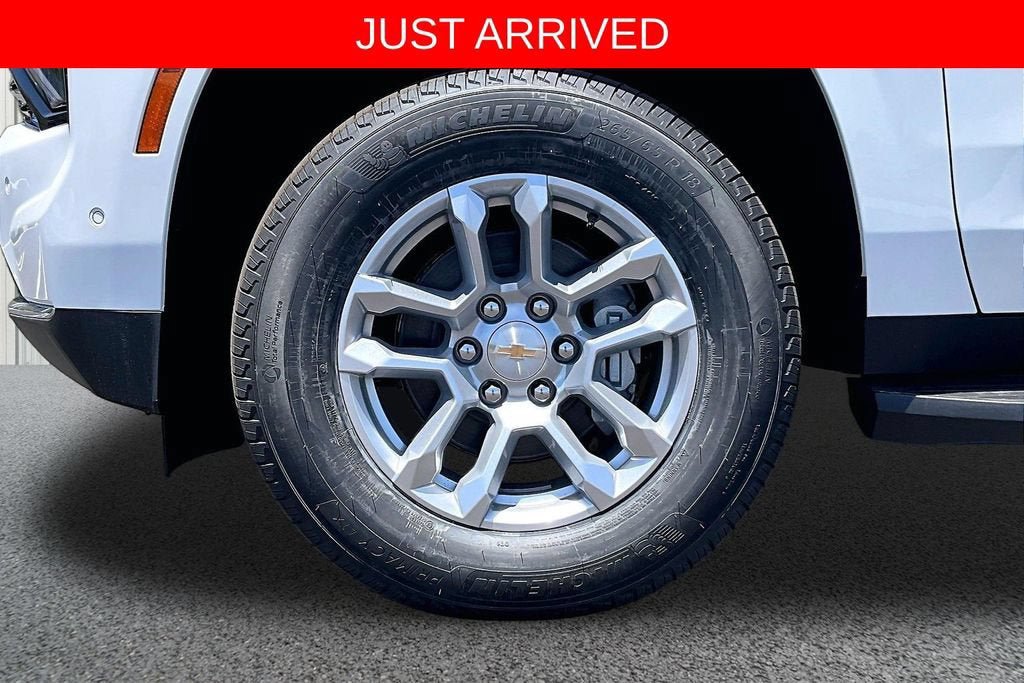 New 2026 Chevrolet Suburban LT w/ Comfort Package AWD/4WD image 10